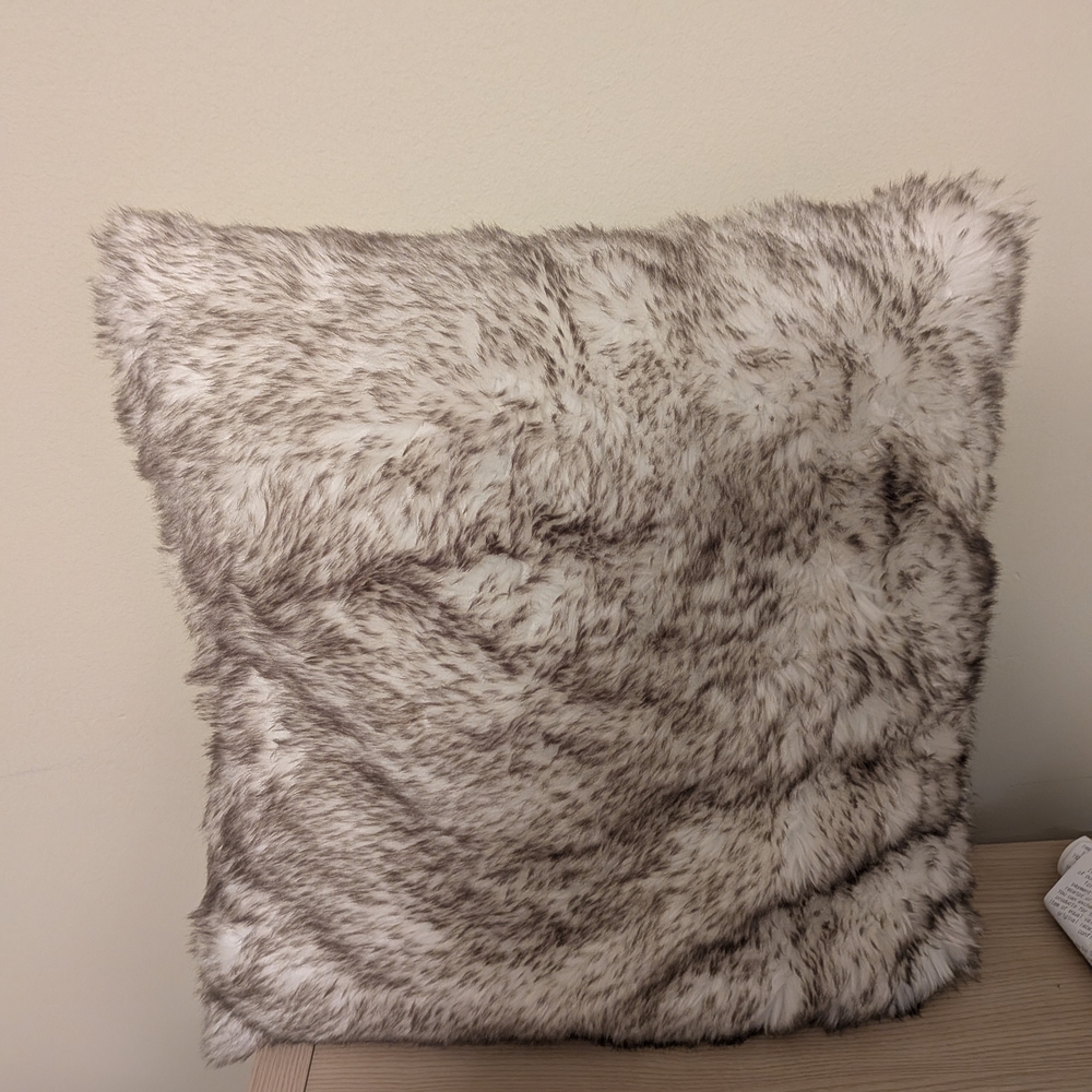 Mainstays Faux Fur Pillow - Brown and White